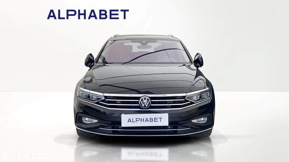 Volkswagen Passat - 8
