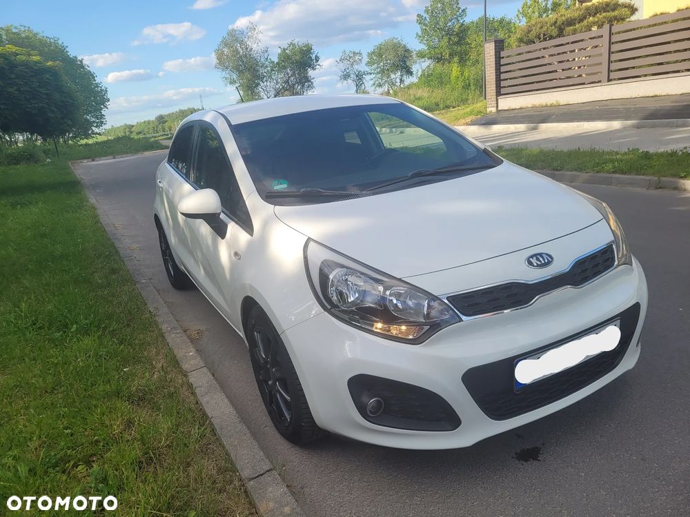 Kia Rio 1.2 Attract - 2