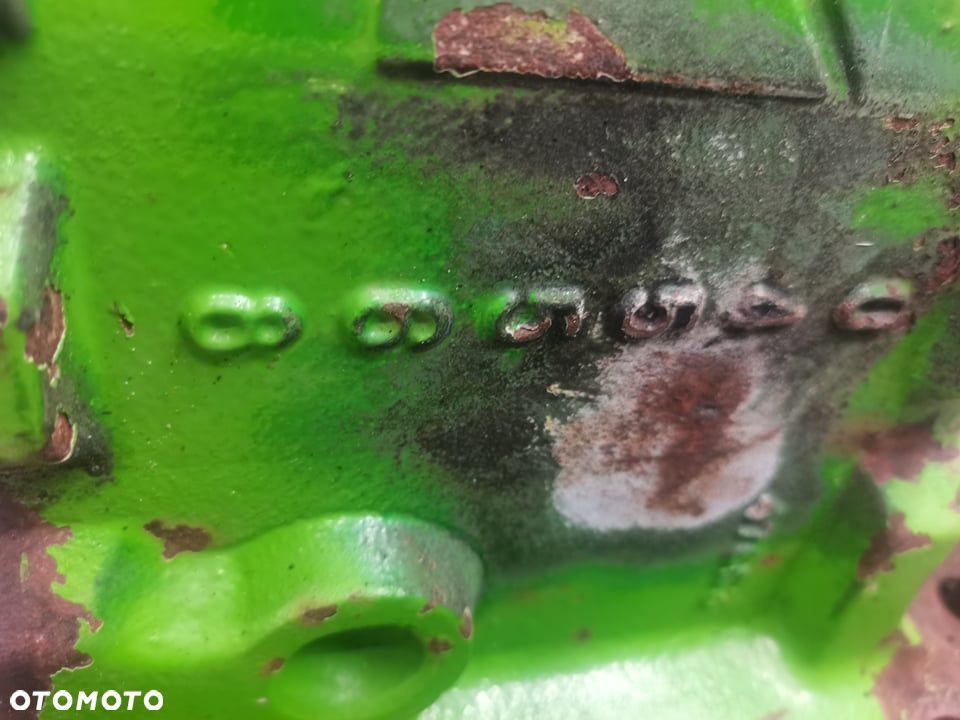 Obudowa osi 045568 {Merlo P....} - 4