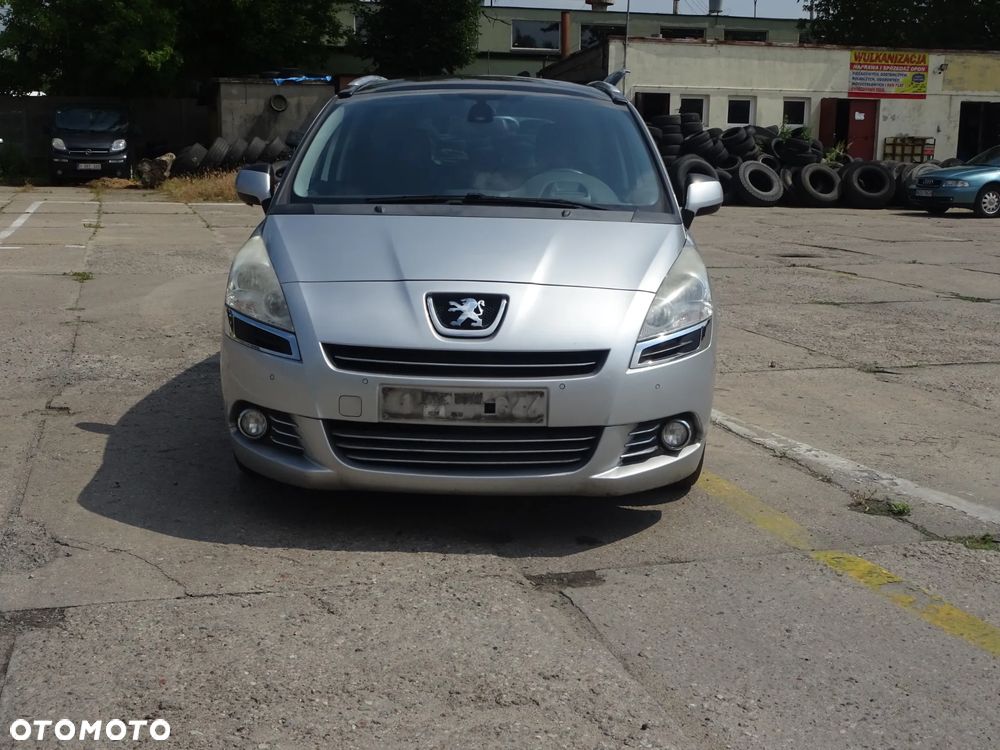 Peugeot 5008 - 3