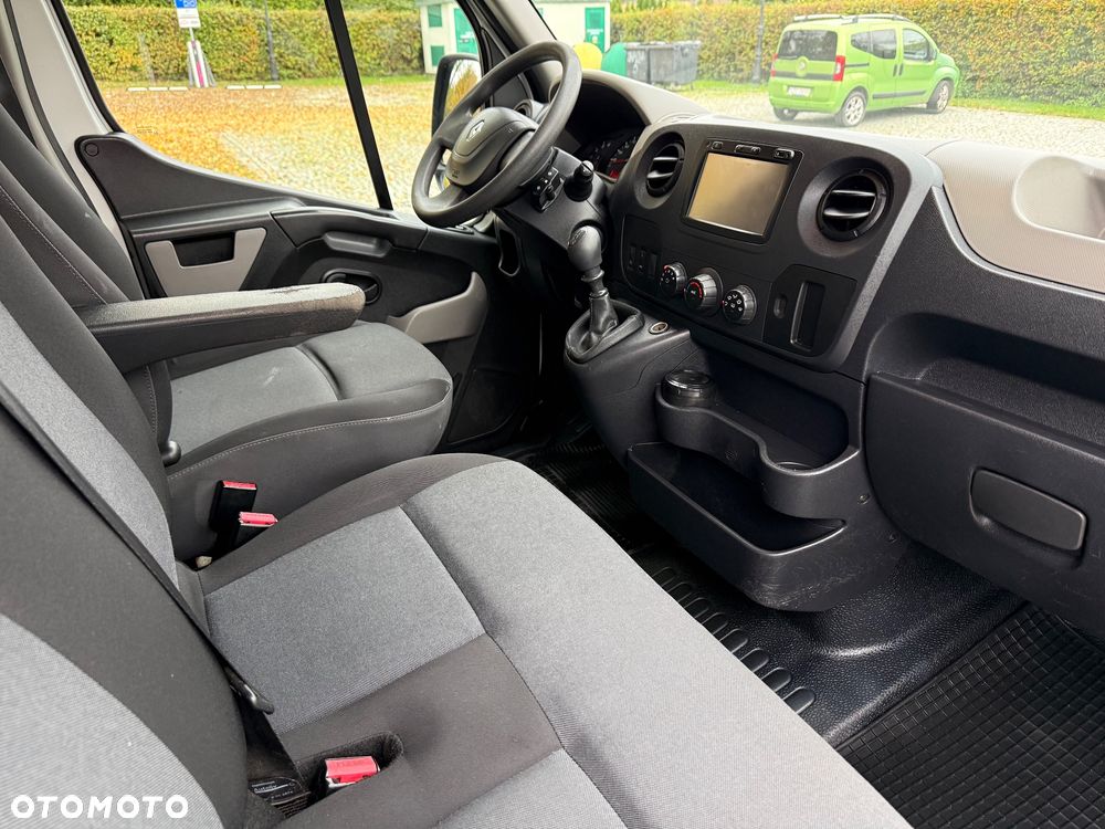 Renault Master - 18