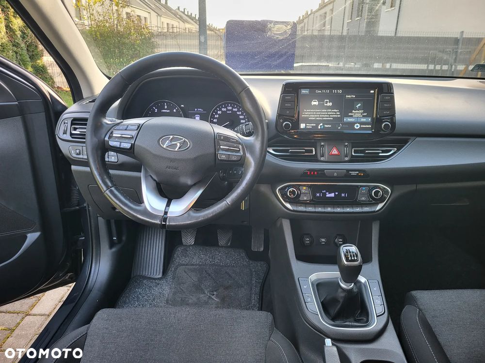 Hyundai i30 1.6 D Comfort - 6
