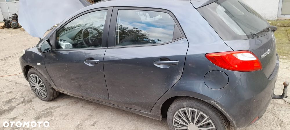 Silnik mazda 2 kompletny 1,3 16V  08r - 12