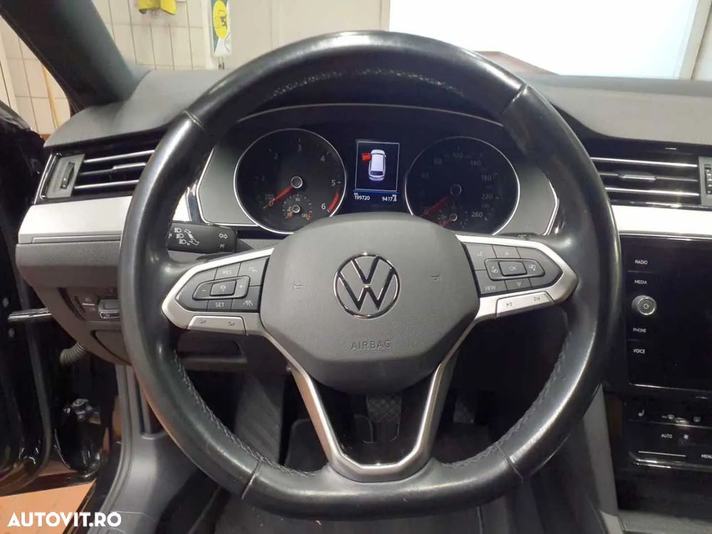 Volkswagen Passat Variant 2.0 TDI DSG Business - 6