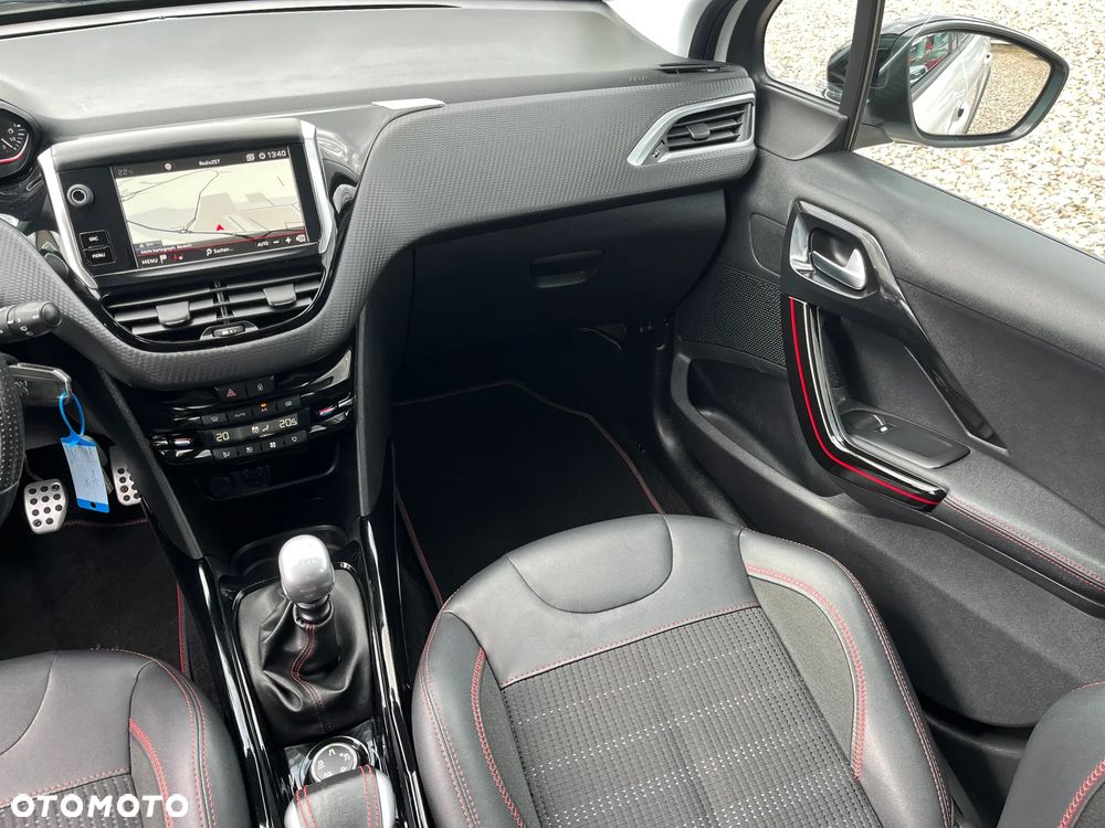 Peugeot 2008 BlueHDi FAP 120 STOP & START GT-Line Edition - 32