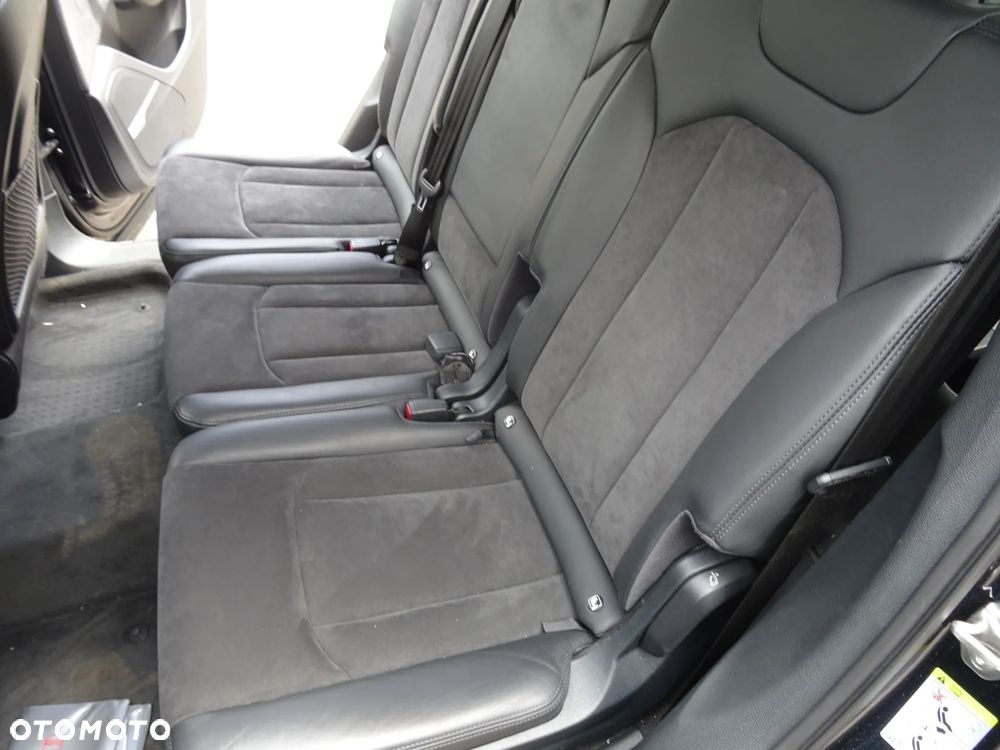 Fotele Kanapa Boczki Skora Alkantara 7 osob Audi Q7 4M czesci - 4