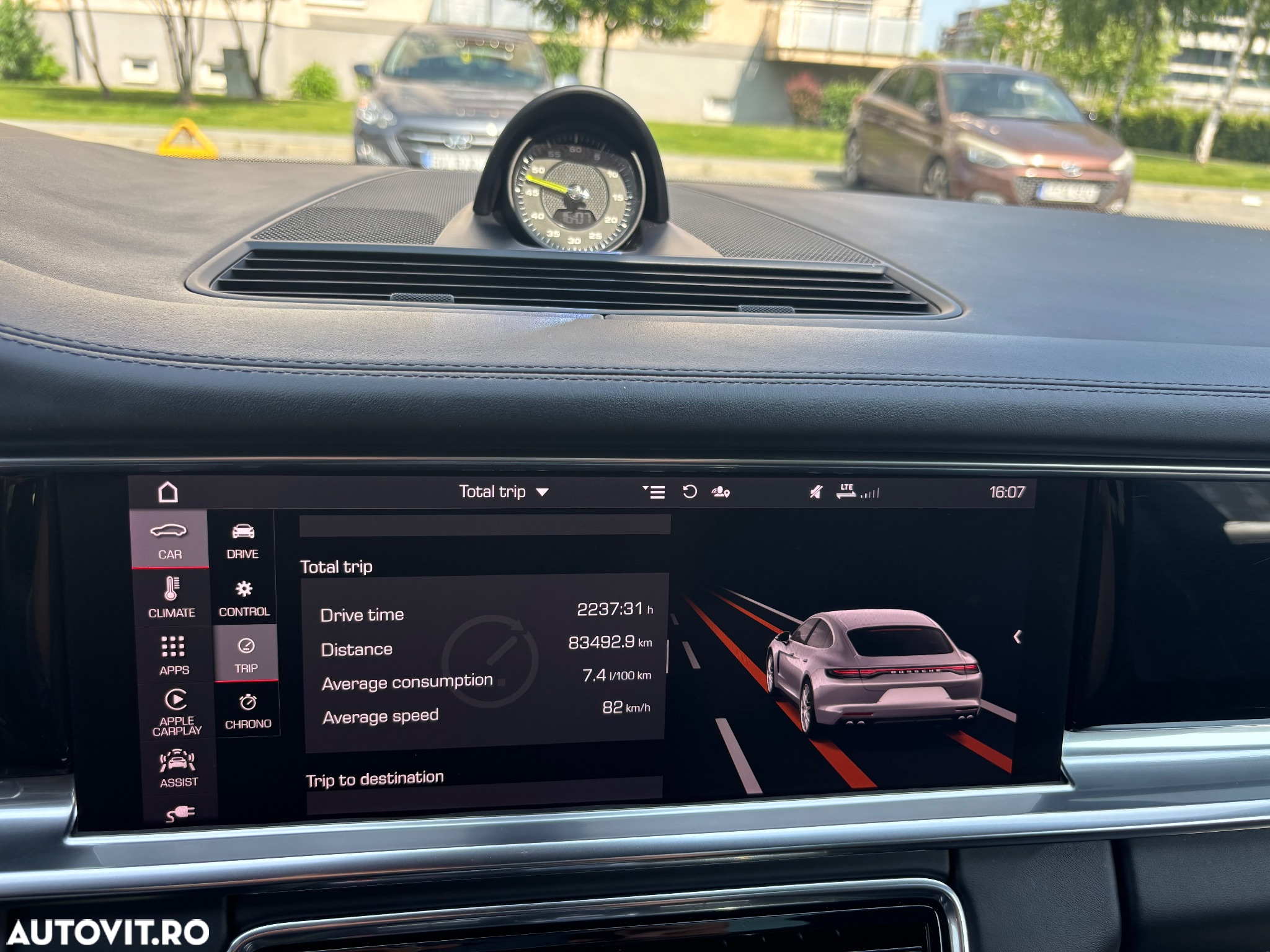 Porsche Panamera 4 E-Hybrid - 7