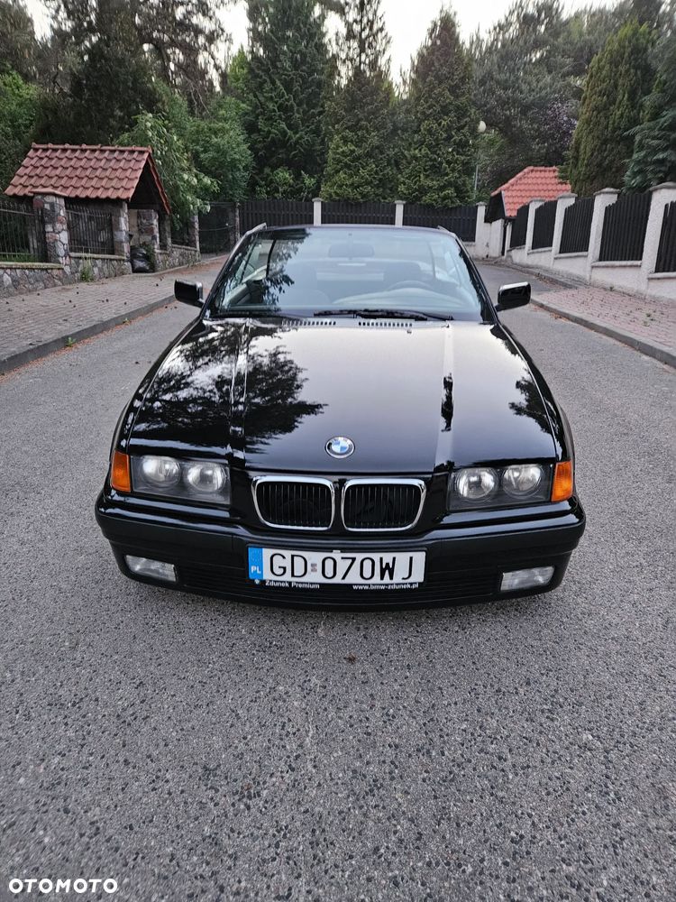 BMW Seria 3 320i - 7