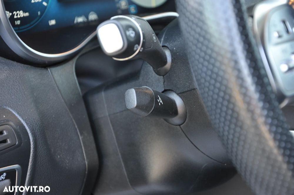 Mercedes-Benz GLC 300 d 4MATIC 9G-TRONIC AMG Line Plus - 17