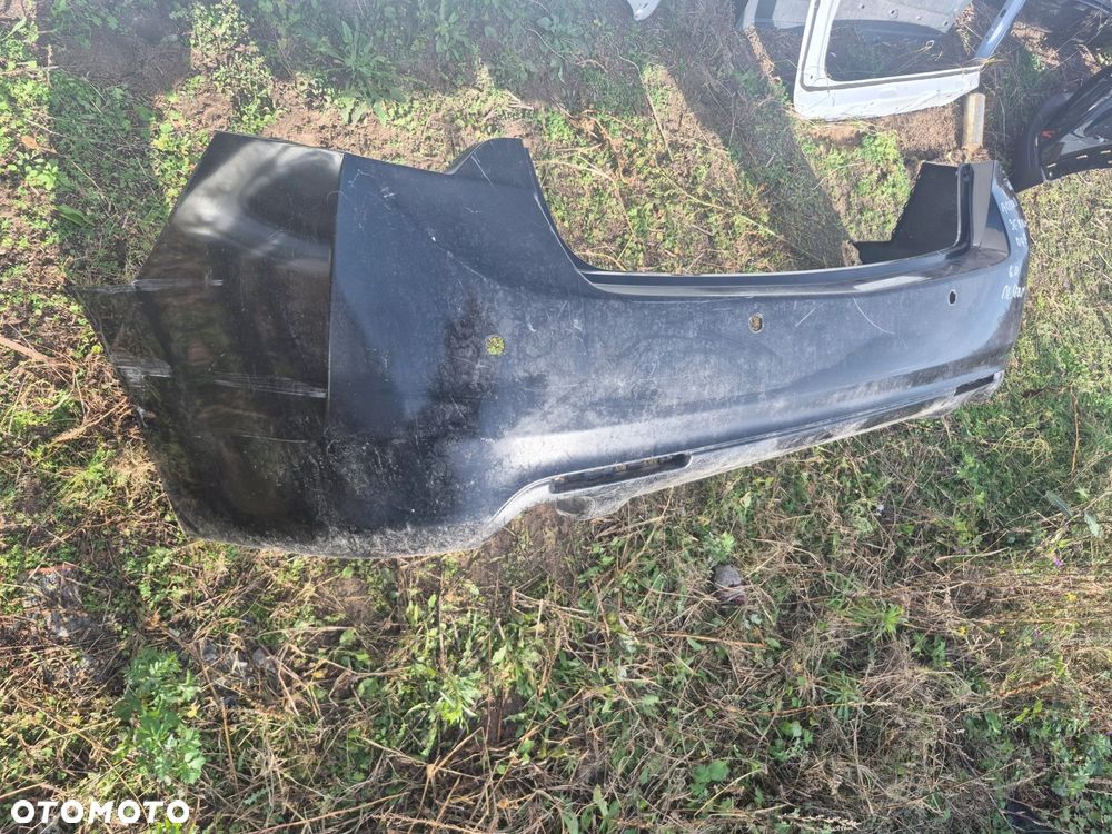 Zderzak Tył Toyota Avensis Sedani 2009-2013r - 2