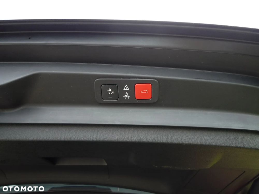 Peugeot 5008 1.5 BlueHDi GT S&S - 9