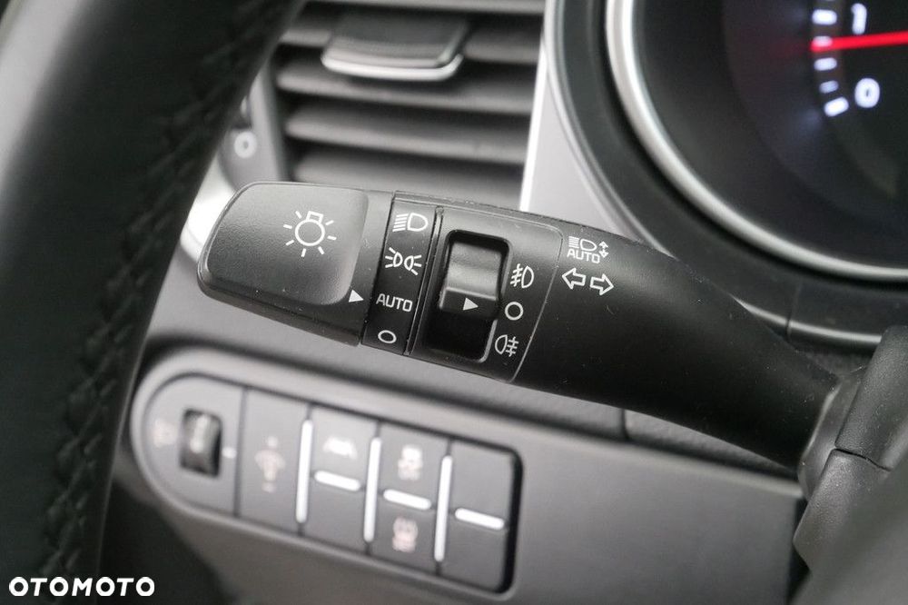 Kia Ceed 1.5 T-GDI M - 23