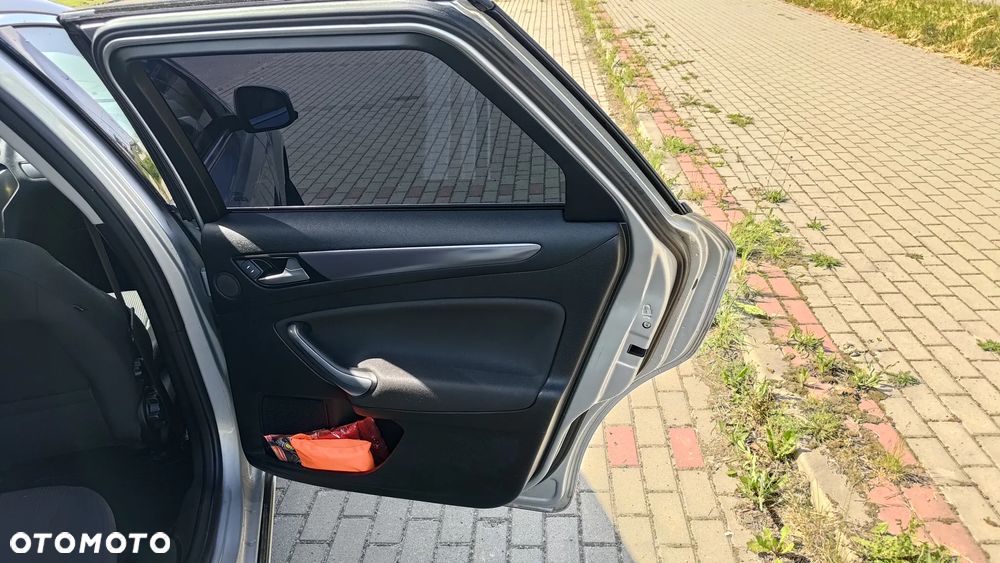 Ford Mondeo 1.6 T Titanium - 12