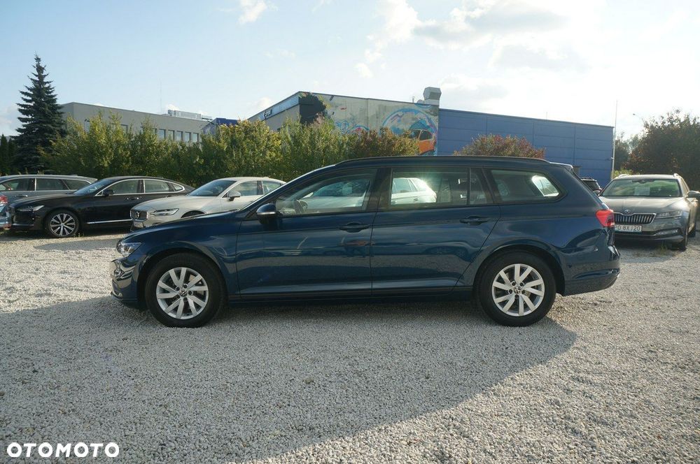 Volkswagen Passat - 10