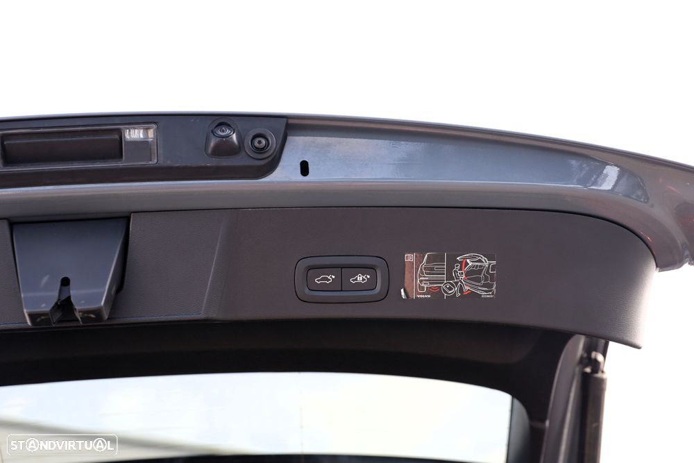 Volvo XC 40 1.5 T5 PHEV R-Design - 6