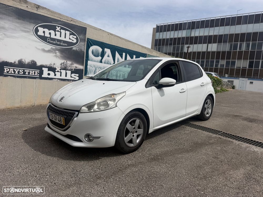 Peugeot 208 1.2 PureTech Style - 1