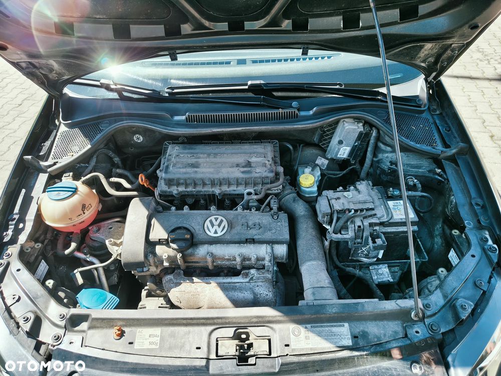 Volkswagen Polo 1.4 16V Comfortline - 16