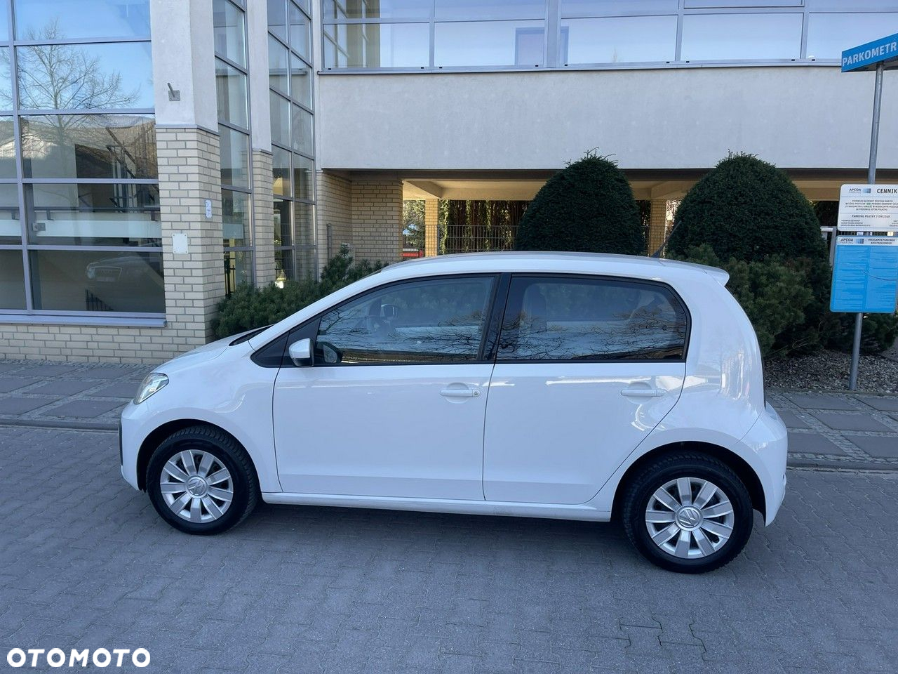 Volkswagen up! - 12