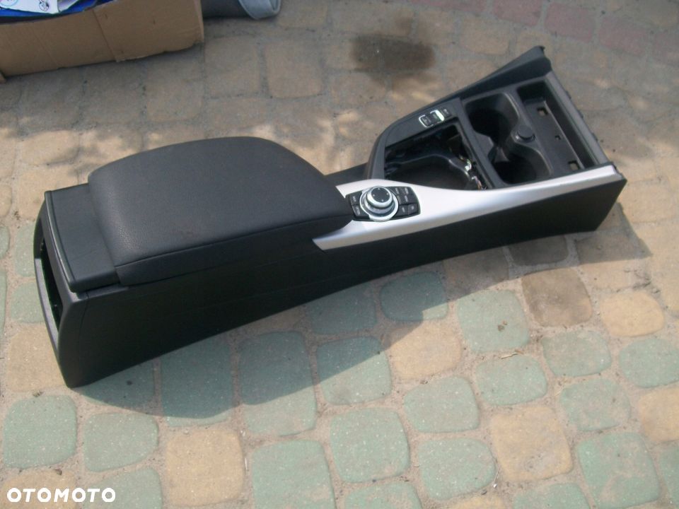 Podłokietnik BMW E39 - 4