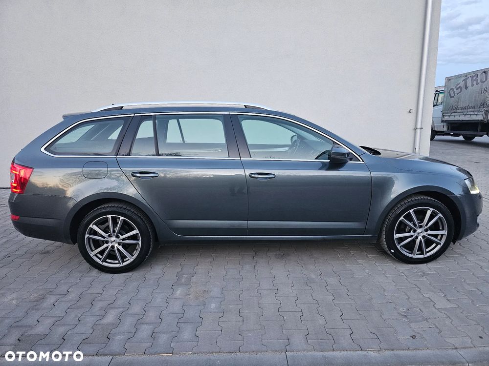 Skoda Octavia 2.0 TDI DSG Style - 19