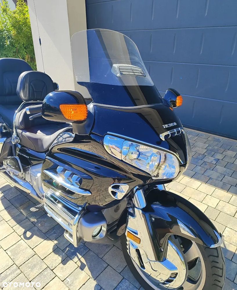 Honda GL - 27