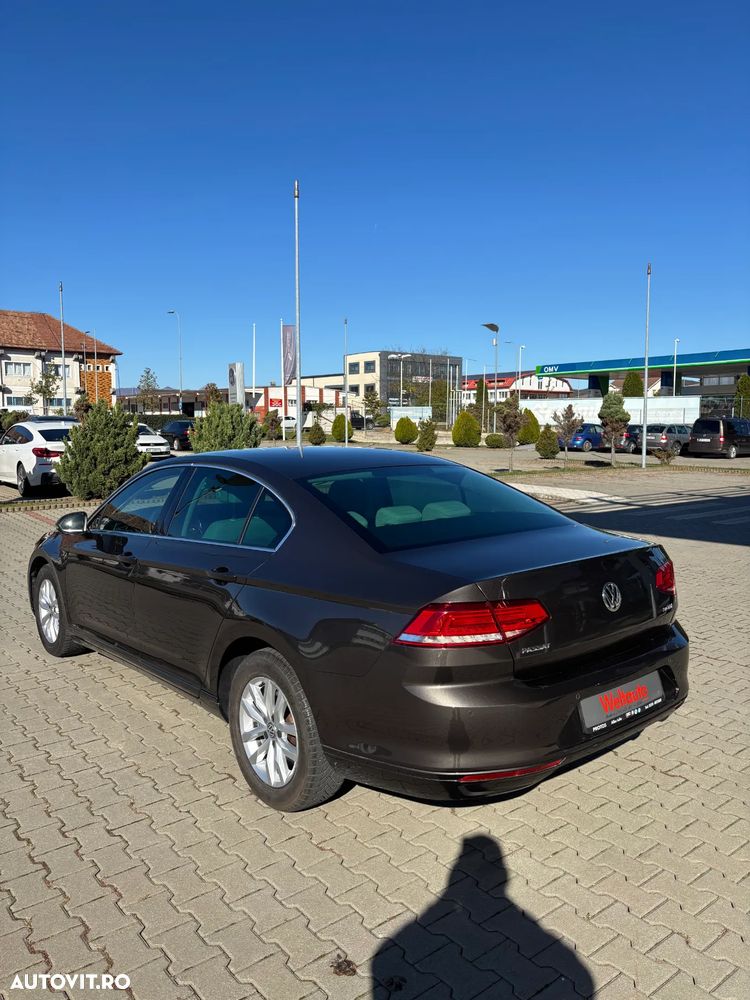 Volkswagen Passat - 6