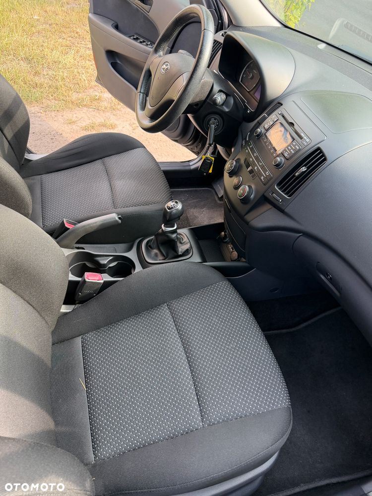 Hyundai i30 1.4 Comfort World Cup - 13
