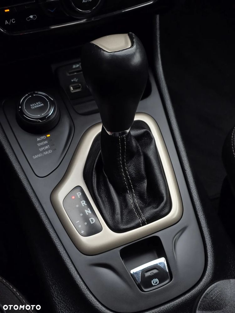 Jeep Cherokee 2.2 Multijet Active Drive II Automatik 75th Anniversary - 31