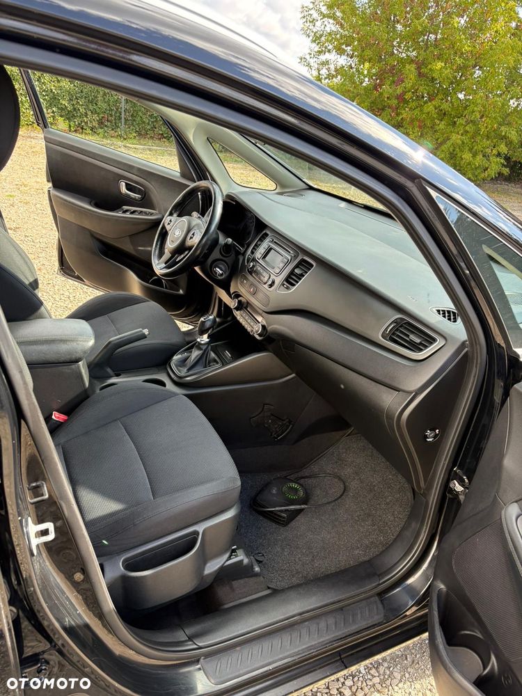 Kia Carens 1.7 CRDi 115 Dream-Team Edition - 10