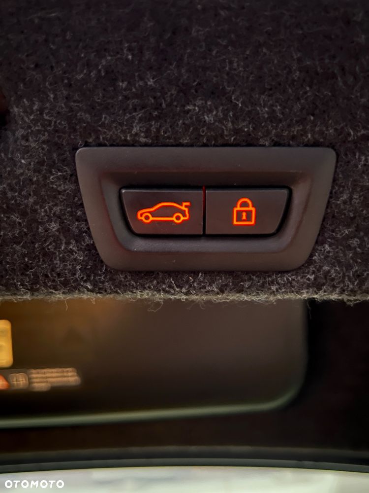 BMW Seria 5 535i xDrive - 37