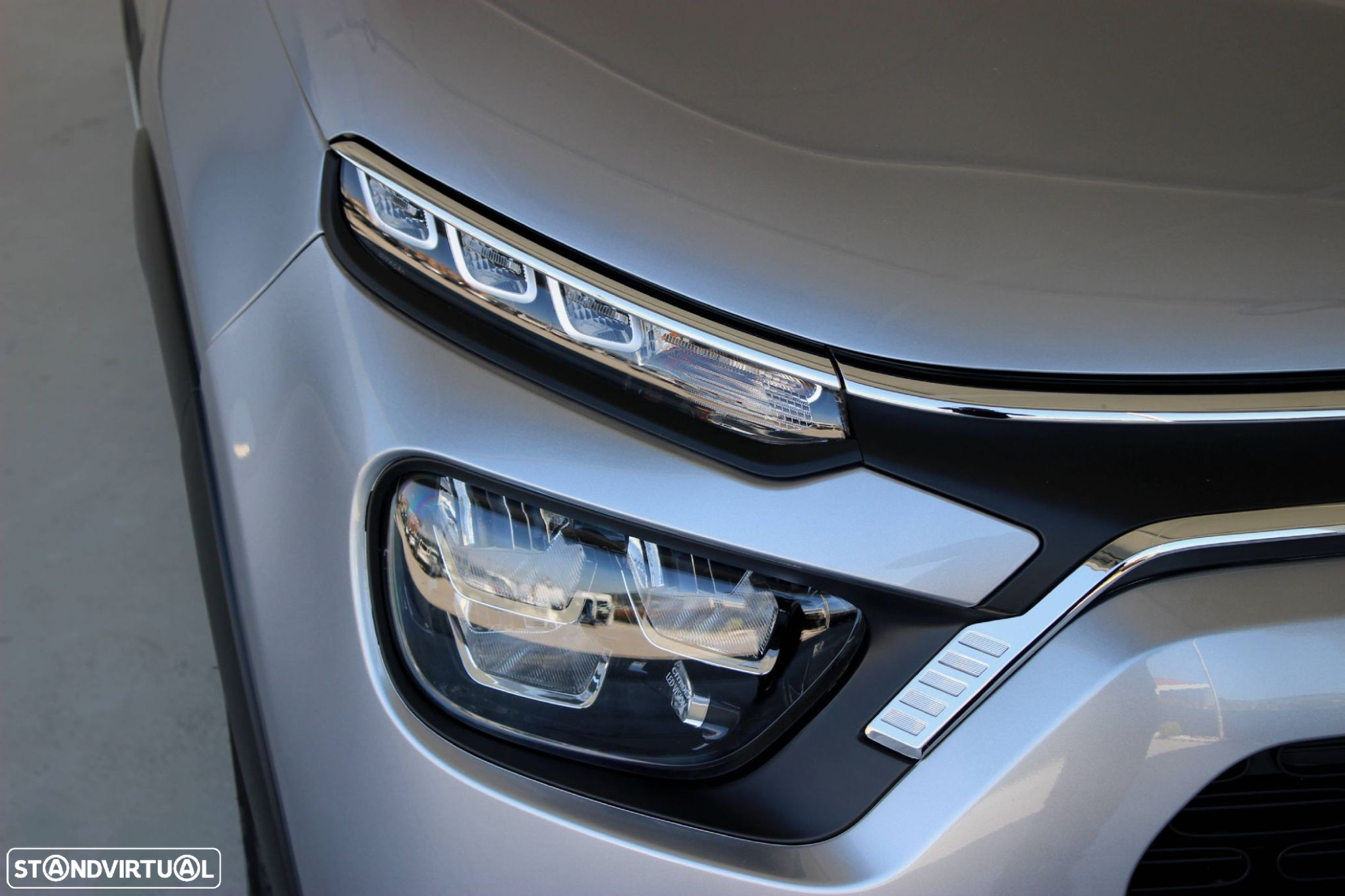 Citroën C3 1.2 PureTech Shine Pack EAT6 - 3