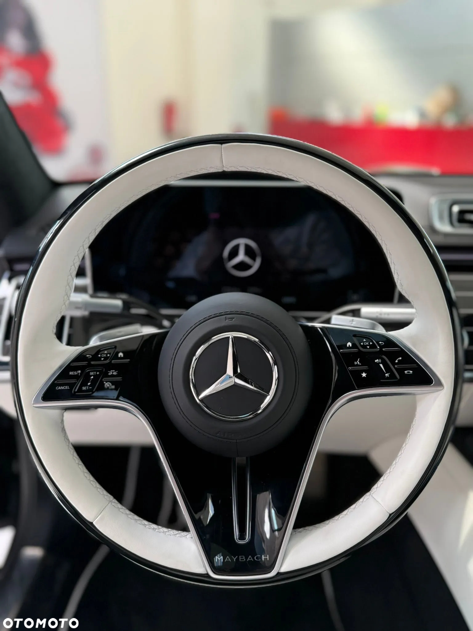Mercedes-Benz Maybach Klasa S 680 4-Matic - 17