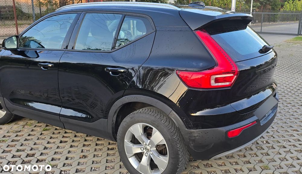 Volvo XC 40 T3 Geartronic Momentum Pro - 8