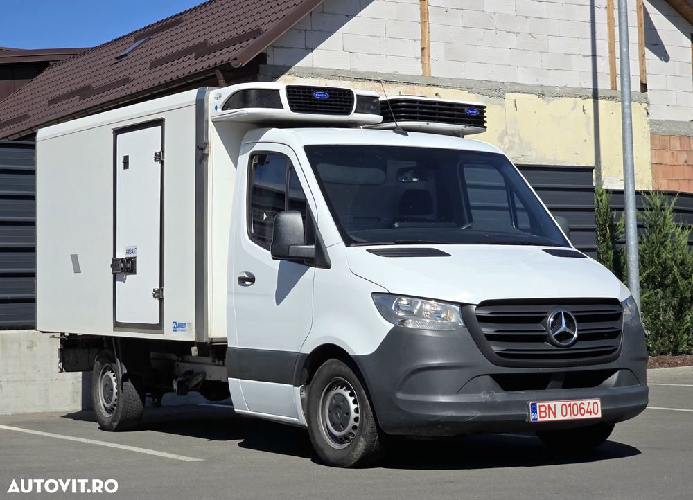 Mercedes-Benz Sprinter - 1
