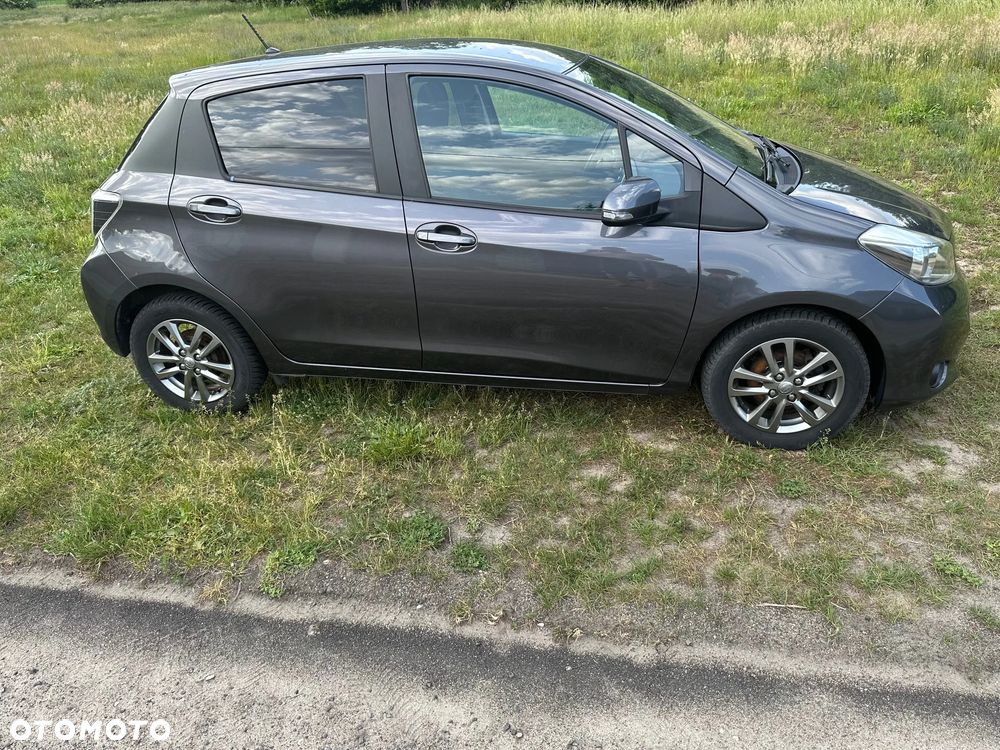 Toyota Yaris 1.33 VVT-i Edition 2014 - 6