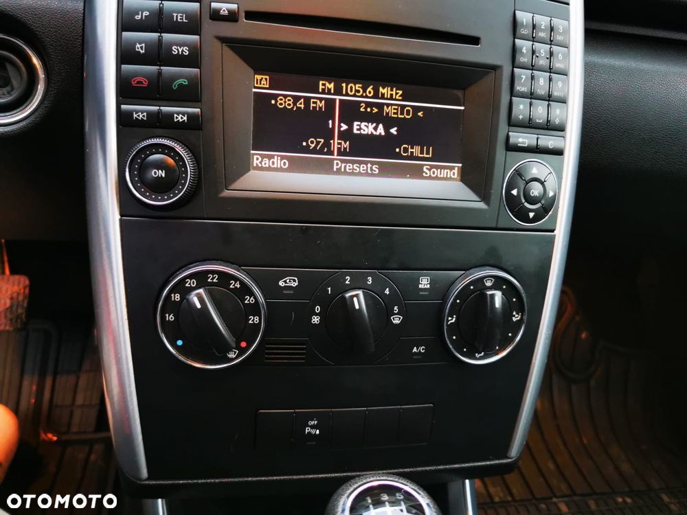 Mercedes-Benz Klasa A 160 BlueEFFICIENCY Avantgarde Special Edition - 15