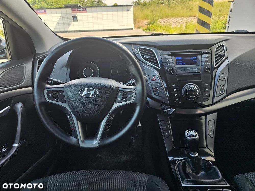 Hyundai i40 Kombi 1.7 CRDi Premium - 19