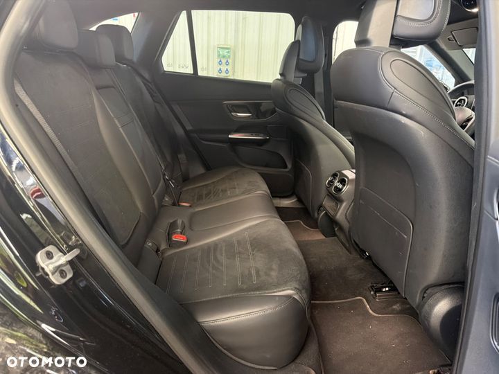 Mercedes-Benz GLC 300 e PHEV 4-Matic AMG Line - 7