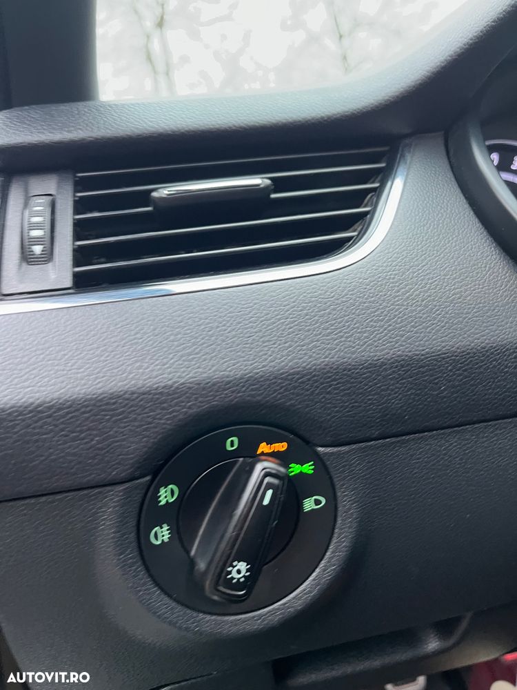 Skoda Octavia 2.0 TDI RS - 19