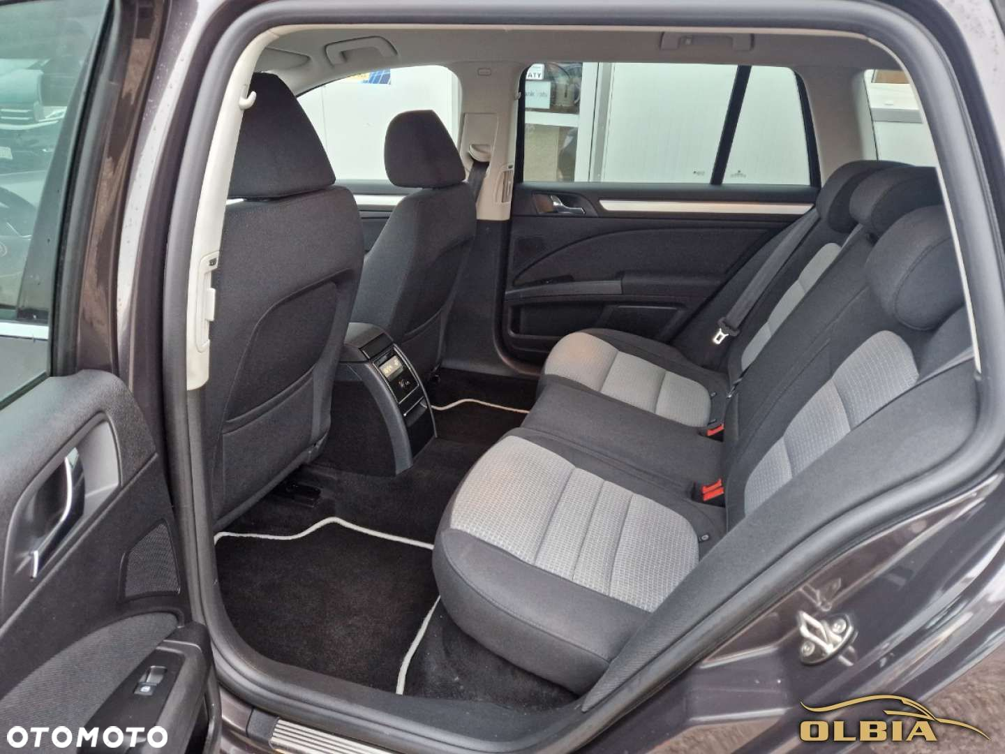 Skoda Superb Combi 1.8 TSI Elegance - 15