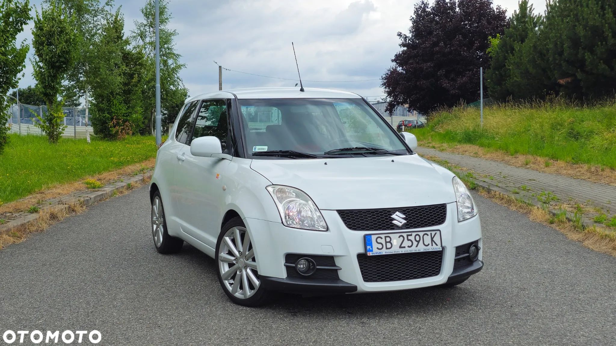 Suzuki Swift 1.6 Sport - 1