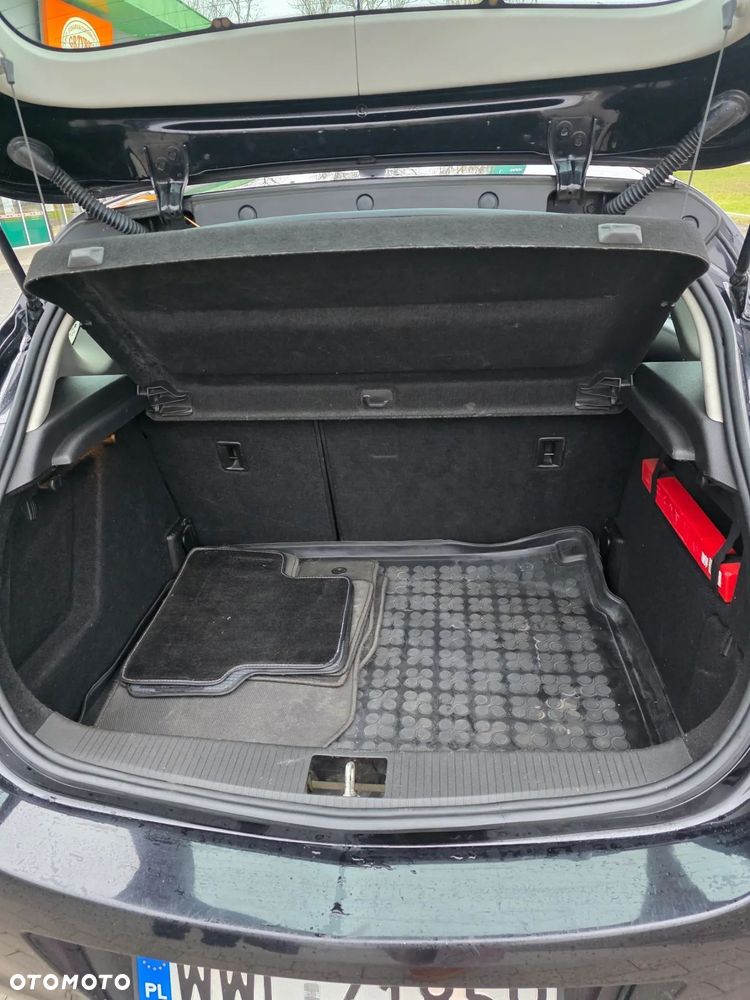Opel Astra 1.7 CDTI DPF Cosmo - 10