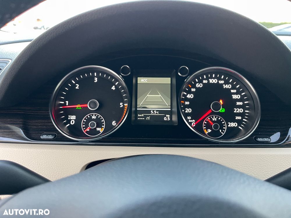 Volkswagen Passat CC 2.0 TDI DSG BMT - 37