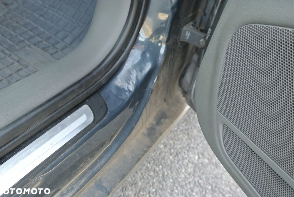 Audi A4 Limousine - 14