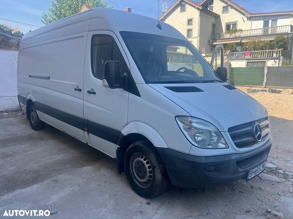 Mercedes-Benz Sprinter - 1