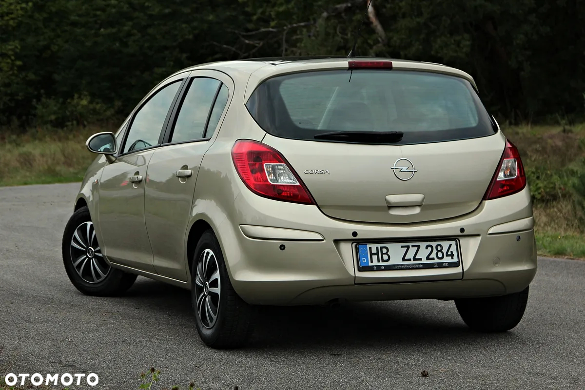 Opel Corsa 1.4 Cosmo - 12