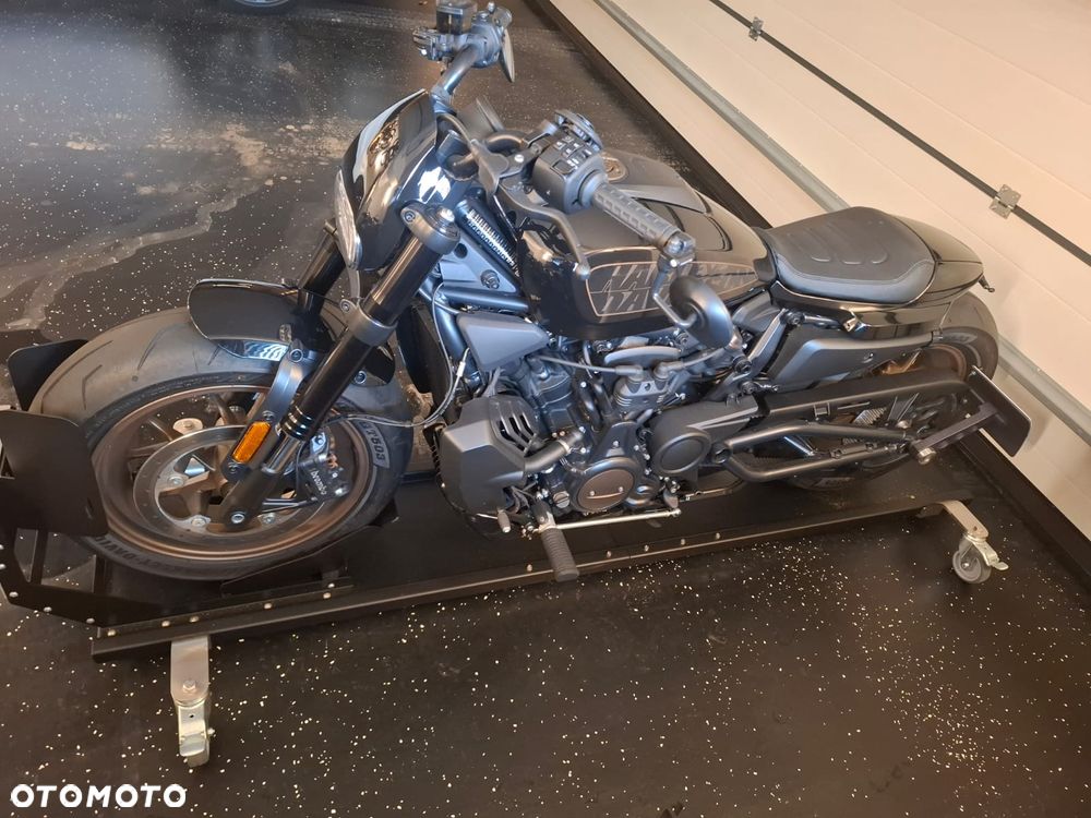 Harley-Davidson Sportster - 5