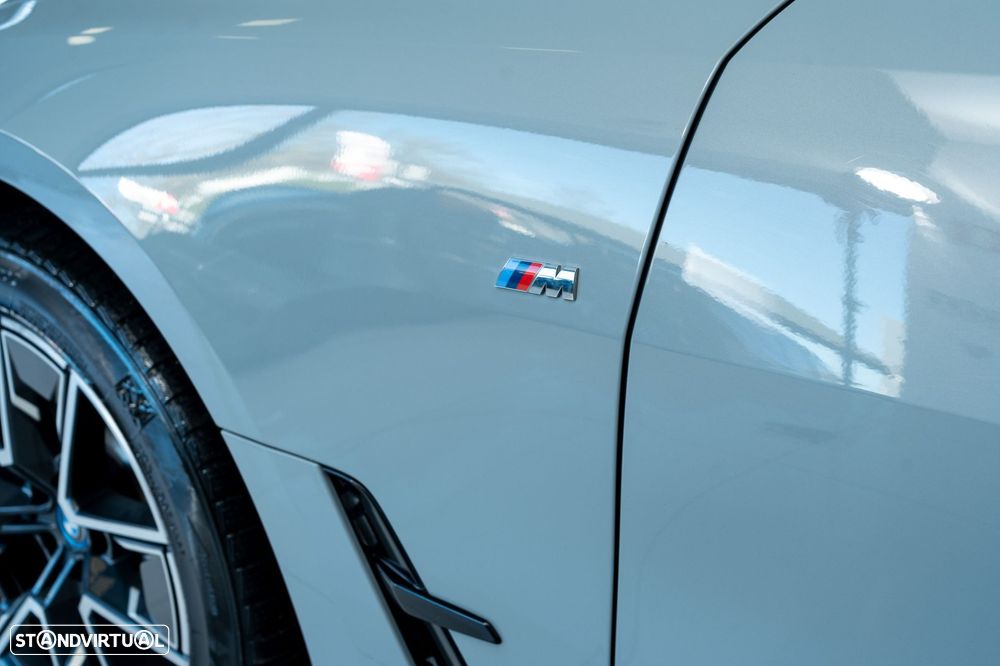 BMW i4 eDrive40 Pack Desportivo M - 33