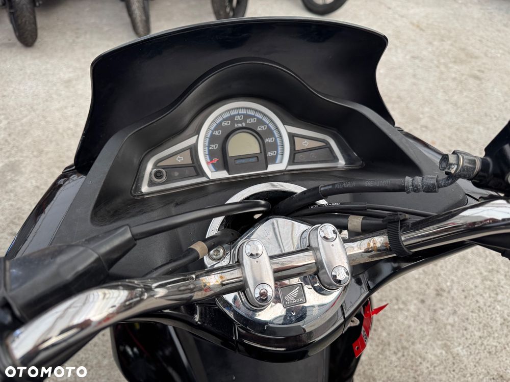 Honda PCX - 23