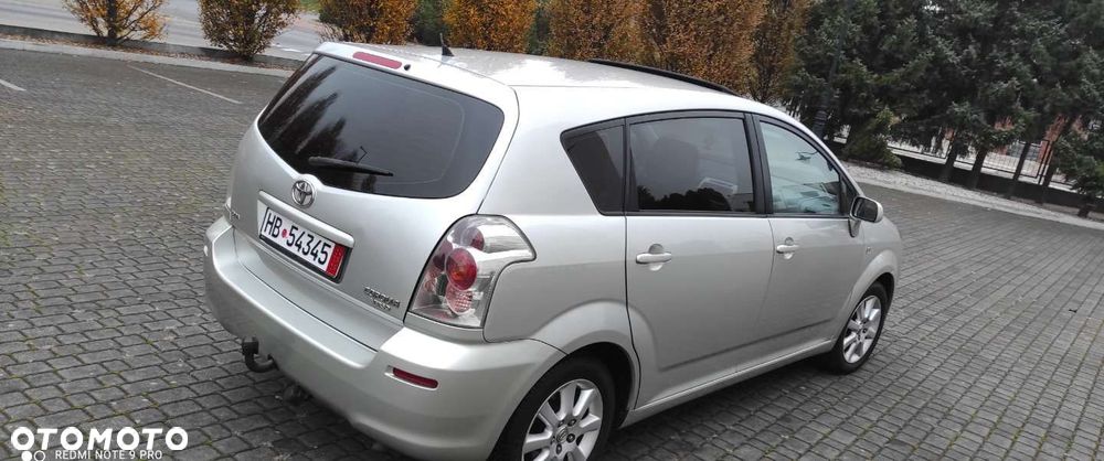 Toyota Corolla Verso - 8